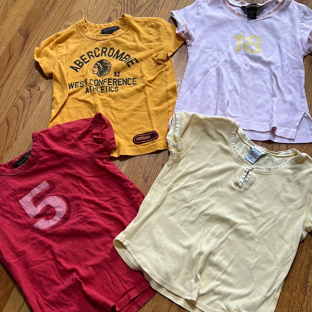 Abercrombie girls vintage T-shirt bundle Sz M excellent vintage condition!! Rare